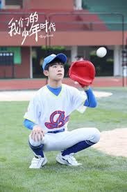 主裁判吹了北京国安的手球犯规！主裁判认为江文豪有手球犯规！但是江文豪一直示意球是擦到了他的肋部！回看也是一样！！！！！